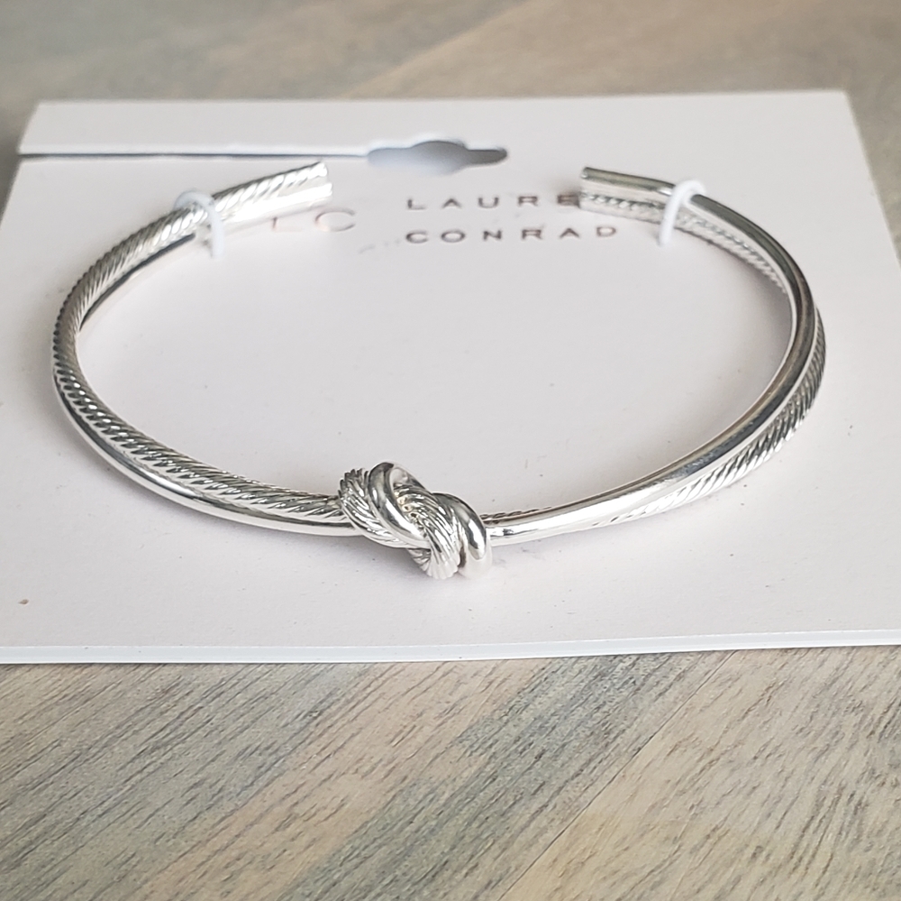 NWT Kohls LC Knot Bracelet